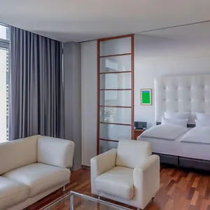 4* Отель Innside By Melia Frankfurt Eurotheum